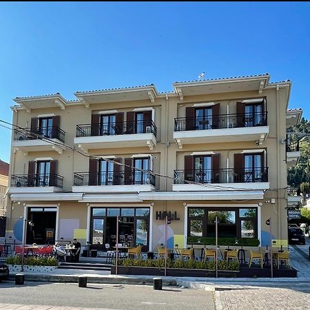 Regina Hotel Nafpaktos Esterno foto