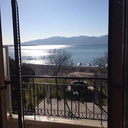 Regina Hotel Nafpaktos Esterno foto
