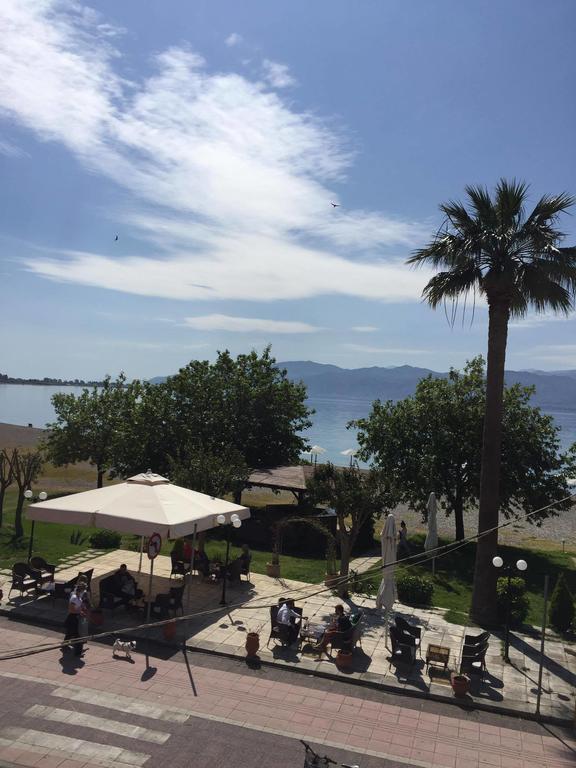 Regina Hotel Nafpaktos Esterno foto