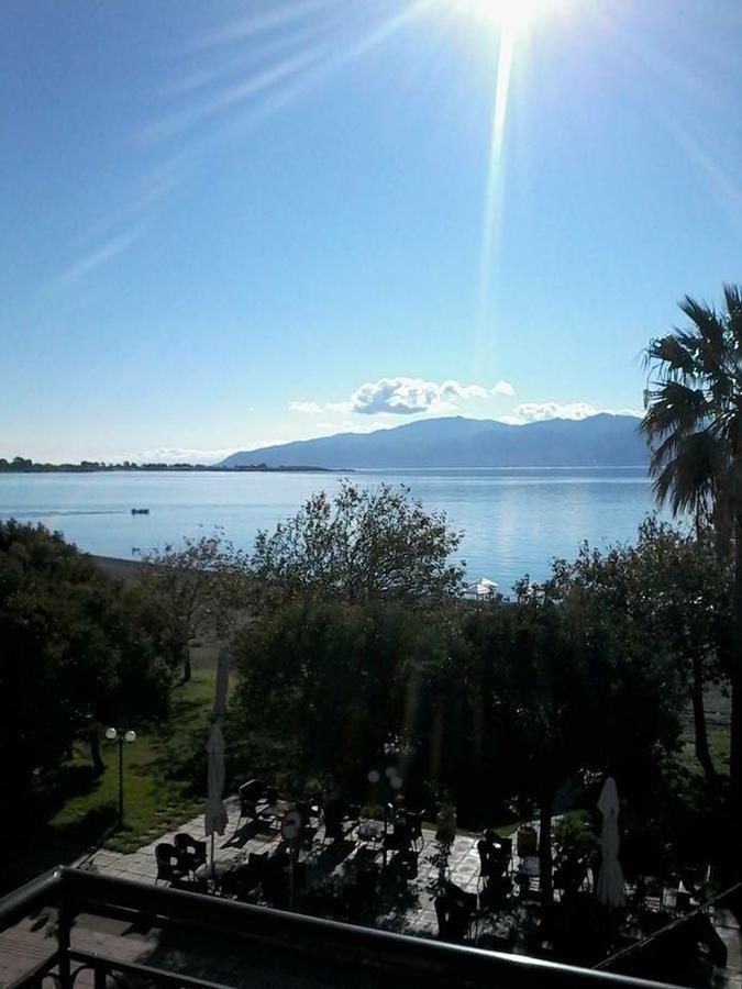 Regina Hotel Nafpaktos Esterno foto