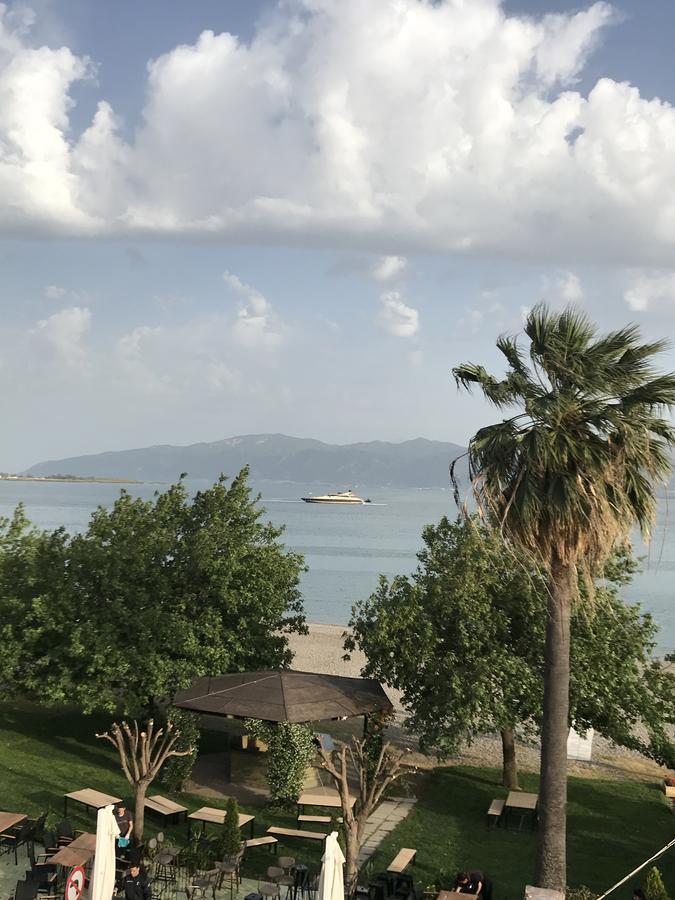 Regina Hotel Nafpaktos Esterno foto